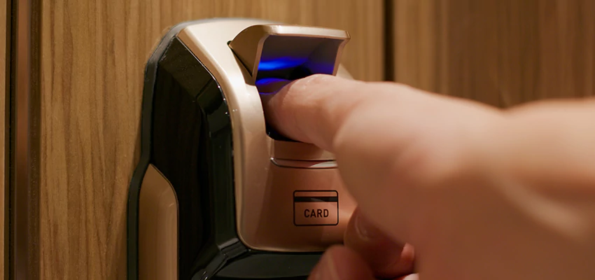 Fingerprint Door Locks Replacement in Elk Grove, CA